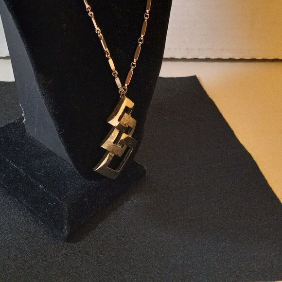 Vintage Monet Necklace with Pendant - Picture 2 of 6